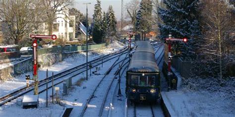 Eisenbahn Kurier Vorbild Und Modell Der Weihnachtsmann F Hrt S Bahn