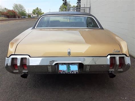 1970 Oldsmobile Cutlass Supreme 5 Barn Finds