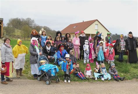 Circourt Sur Mouzon Carnaval F T Dans La Commune