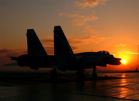 Su-33: Russia's Aircraft Carrier Fighter Is a Disaster - 19FortyFive