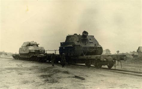 Sturmtiger and Maus on train : r/Warthunder