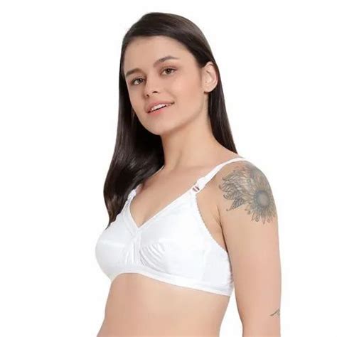 Plain Full Figure White Cotton Bra Set At Rs 40 Piece In New Delhi Id