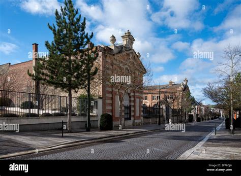 Beautiful French architecture elements and houses in Champagne ...