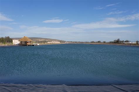 Lago Artificial Membranas Los Volcanes