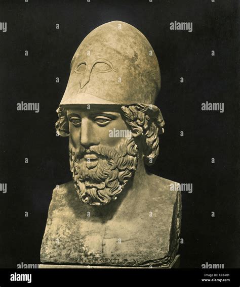 Statue of greek general themistocles hi-res stock photography and images - Alamy