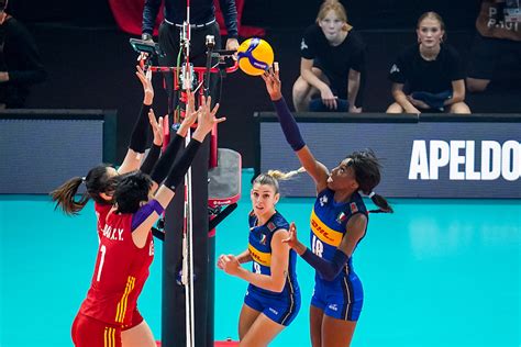 Pallavolo La Cina Esce Dai Campioni Del Mondo Dopo Aver Perso Contro L