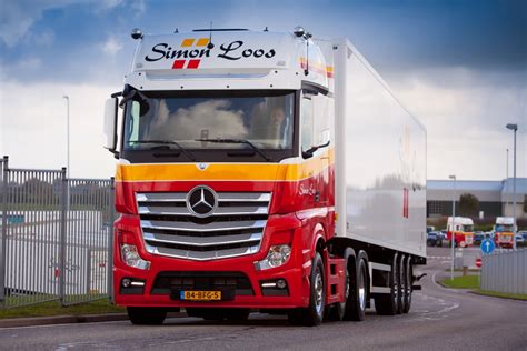 Actros Special Edition Ter Ere Van Ste Mercedes Benz Simon Loos