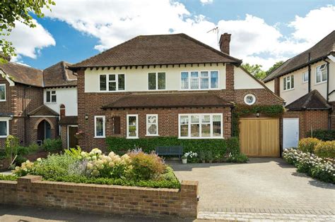 Claygate Lane Esher Surrey Kt10 0bh Property For Sale Savills