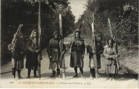 Cpa Le Touquet Paris Plage Pecheurs De Crevettes Eur