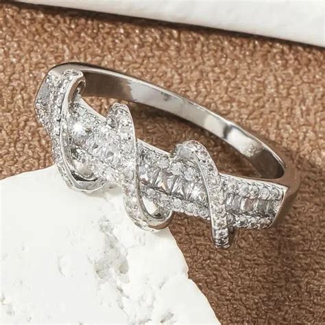 Huitan Creative Female Rings Silver Color Band Modern Fashion Finger