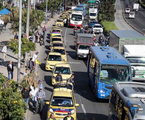 El Gremio De Taxistas Levanta El Paro Y Retiran Los Bloqueos En Las