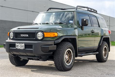 17k Mile 2011 Toyota Fj Cruiser For Sale On Bat Auctions Sold For