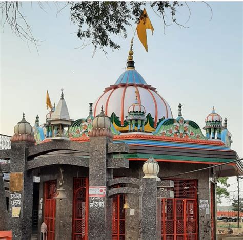 विश्वप्रसिद्ध मंदिर जहां श्रीकृष्ण के चरण आज भी मौजूद हैं मीडिया