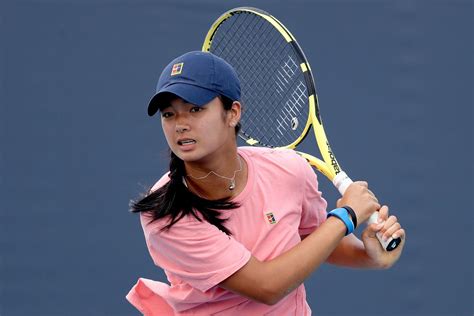 Hd Filipina Tennis Ace Wallpaper