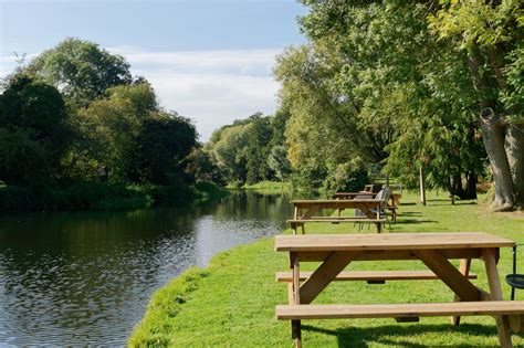 Wadenhoe Northamptonshire Kings Arms United Kingdom