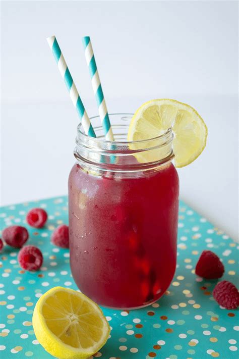 Light And Refreshing Raspberry Iced Tea A Pretty Fix Fruit Drinks