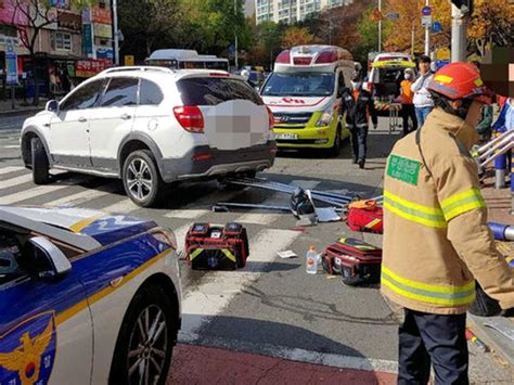 보행자 4명 덮친 운전자 비틀비틀대낮 만취 운전