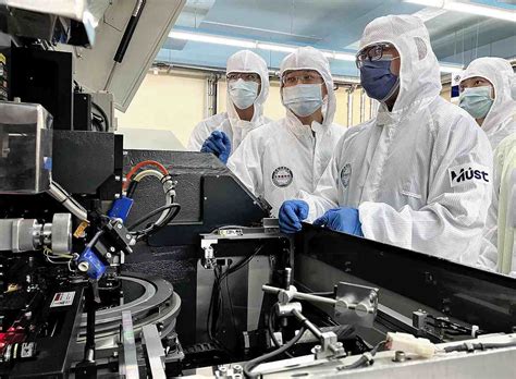 Taiwan’s Semiconductor Giants Build Overseas Amid Global Demand Local Labor Shortage The