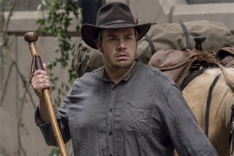 THE WALKING DEAD Introduces A New Major Comic Character - Nerdist
