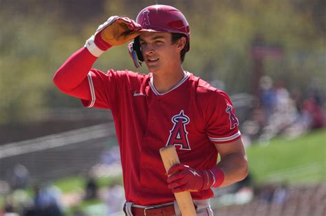 Mickey Moniak Salary, Trade, Stats, Height, Age, Draft - ABTC