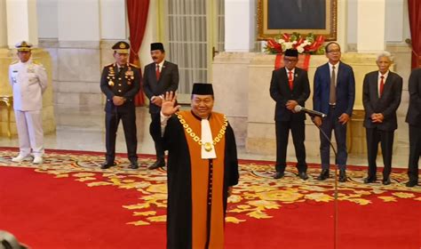 Jokowi Saksikan Pengucapan Sumpah Hakim Agung Suharto Jadi Wakil Ketua