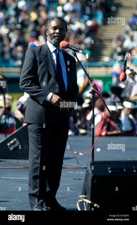 Thabo mbeki hi-res stock photography and images - Alamy