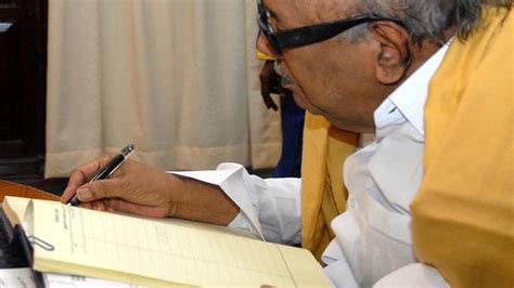 Karunanidhi And His Love For The Fountain Pen The Hindu