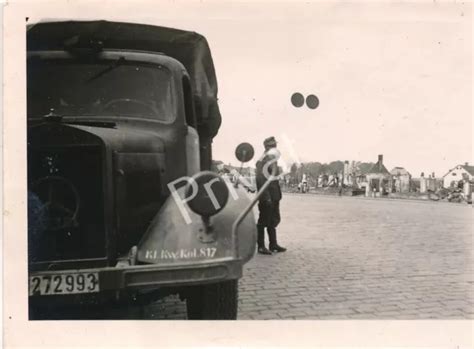 FOTO WK II Wehrmacht SoldatMercedes LKW Kennung Kl Kw Kol 817