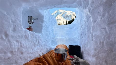 Building Survival Camping In DEEP SNOW Shelter 12ft 4m Deep Snow