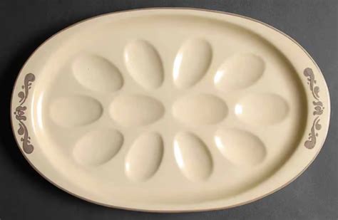 Village Made In Usa Deviled Egg Plate By Pfaltzgraff Deviled Egg