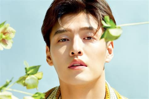 Kang Ha Neul Talks About Upcoming Romance Film Similarities And Differences To His Character