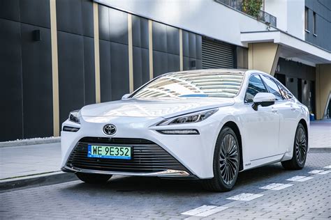 Dane techniczne Toyota Mirai, wszystkie wersje, rodzaje, typy, generacje, silniki - gazoo.pl