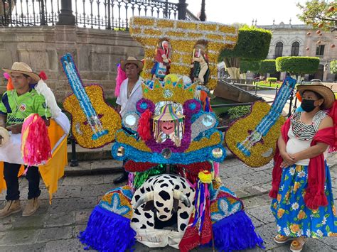 El color la alegría y la festividad del Festival del Torito este