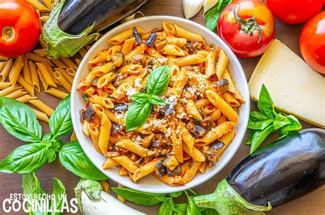 Receta De Pasta Con Berenjena Tomate Y Queso Con Macarrones