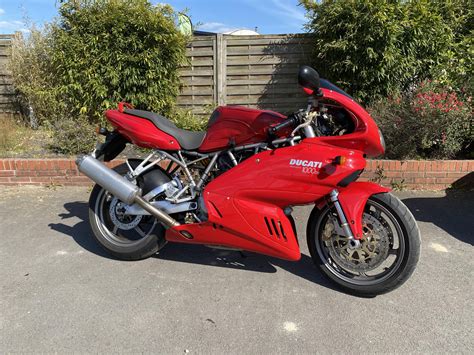 DUCATI 1000 SS