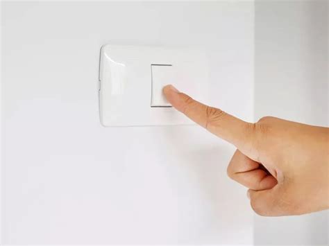 Definitive Guide to Electrical Switches and Light Switch Types ...