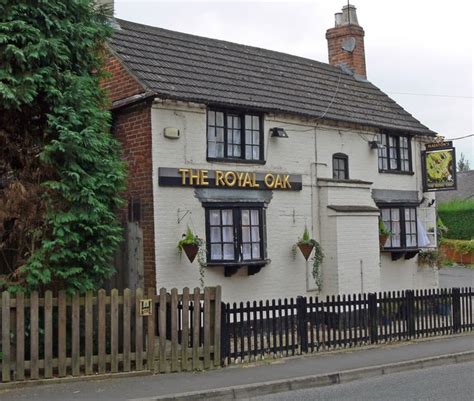 The Royal Oak © Mat Fascione Cc By Sa20 Geograph Britain And Ireland