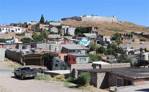 Chihuahua Cumplen Vecinos Del Cerro De La Cruz Tres Semanas Sin Agua