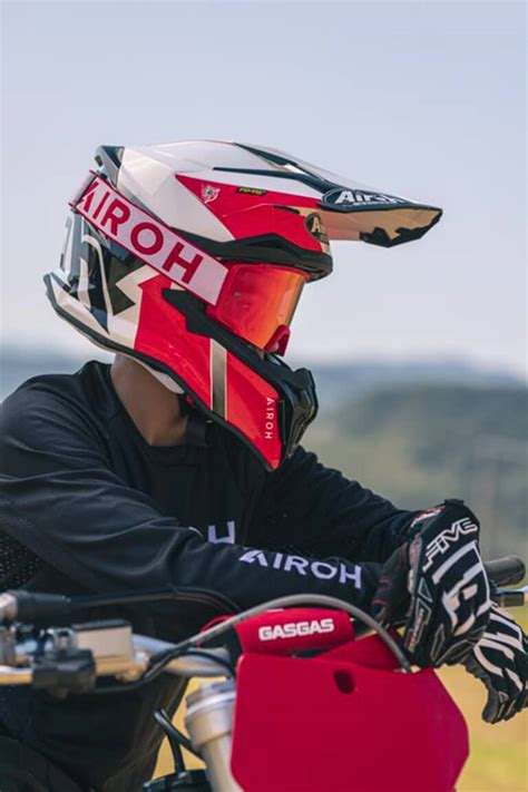 STRYCKER Le Nouveau Casque De Motocross Airoh MX2K