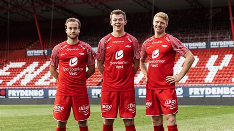 SK Brann X Unisport SK Brann Hjemmedrakt 2022