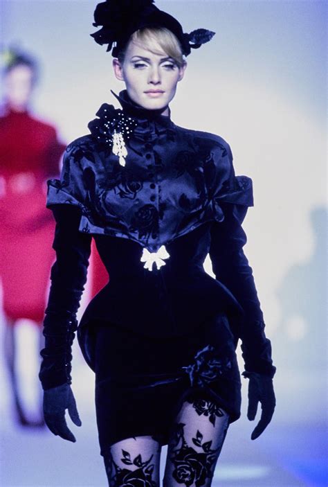 Thierry Mugler Haute Couture Fall Winter 1995 Model Amber Valetta