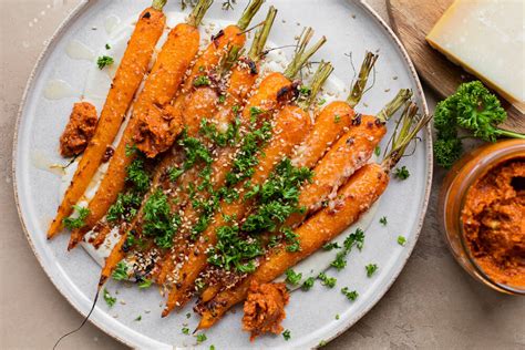 Geroosterde Wortels Met Pesto En Parmezaanse Kaas Beaufood