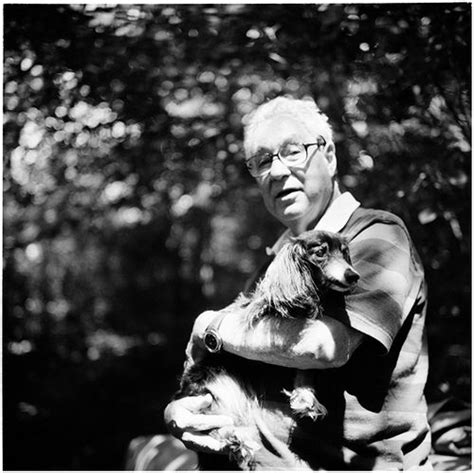 Elliott Erwitt and his dog | Elliott erwitt, Elliott erwitt photography ...