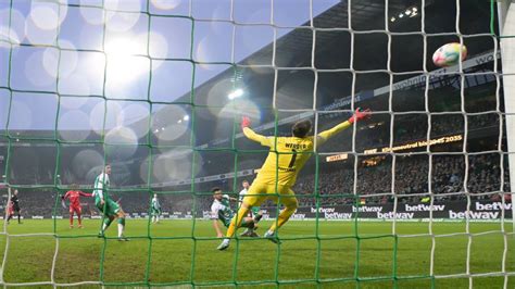 Werder Bremen Unterliegt Bayer Leverkusen Der Spiegel