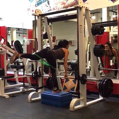 Ashley Kaltwasser On Instagram “single Leg Rdl On Smith Machine Using My Bforcebands Booty