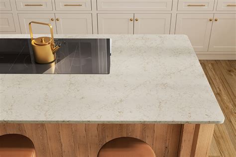 Carrara Quartz Countertops Ideas | OPPEIN Stone