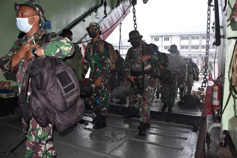 Kapal Perang Kolinlamil Terlibat Latihan Operasi Amfibi