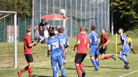 Fußball Kreisliga Nach einem Drittel der Saison Aufstiegskampf und