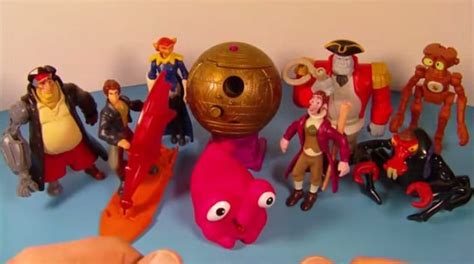 19 Mcdonalds Happy Meal Toys From The 00s Thatll Give You Nostalgia