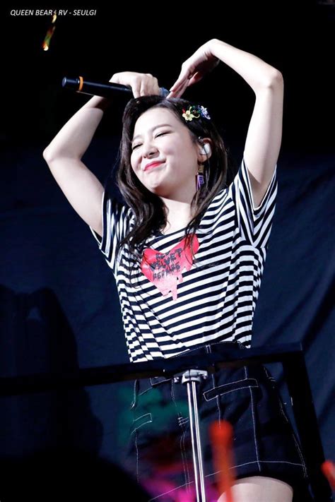 Pin By Corazon On Red Velvet Red Velvet Seulgi Velvet